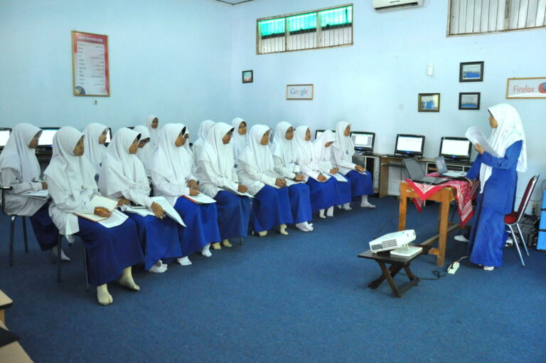 TWC: Siapkan Sekretaris Handal dan Kreatif