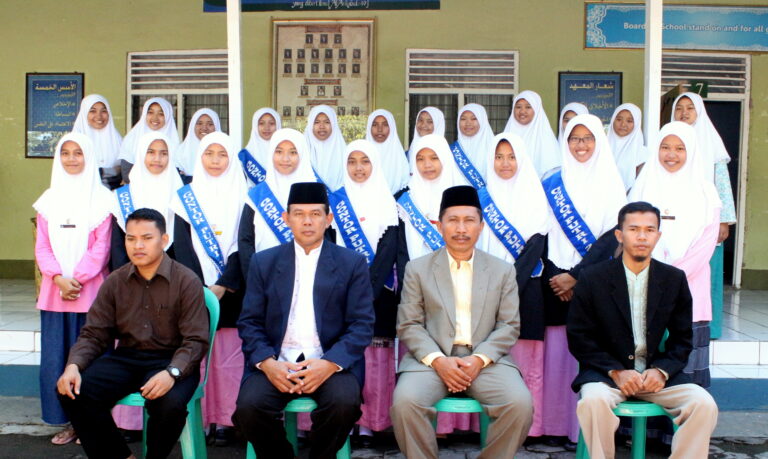Latihan Keras, Berusaha Keras, Berdo’a Keras; Peserta Festival Santriwati Sitti-l-kull 2015