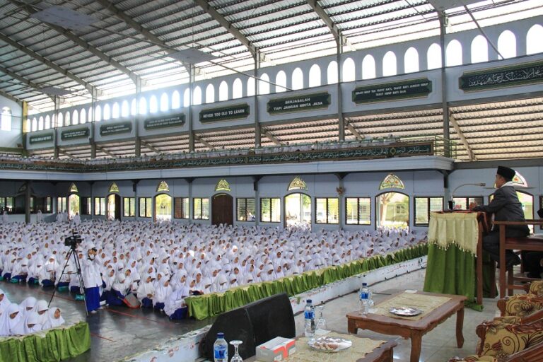 Seluruh Kampus Gontor dalam Jawa Serentak Peringati Persemar 1967