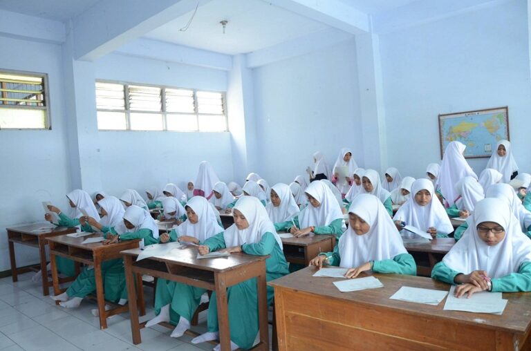Ujian Akhlak Dan Kejujuran Melalui Ujian Pelajaran Sore