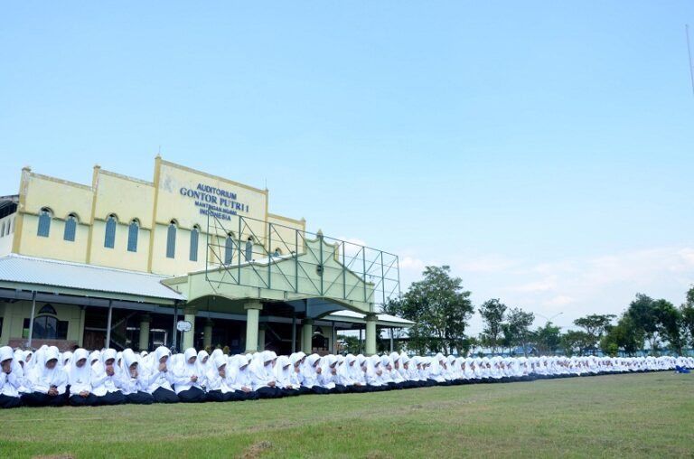 Ujian Tulis Usai, Kesyukuran Siswi Akhir KMI Tiada Henti Dipanjatkan
