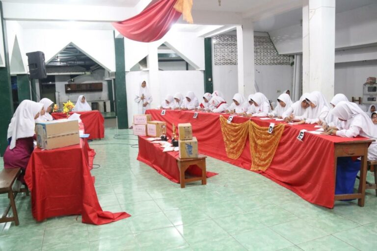Gontor Putri 1 Mencetak Generasi Ulama Intelek dalam Usbu’u-r-Riyadhy