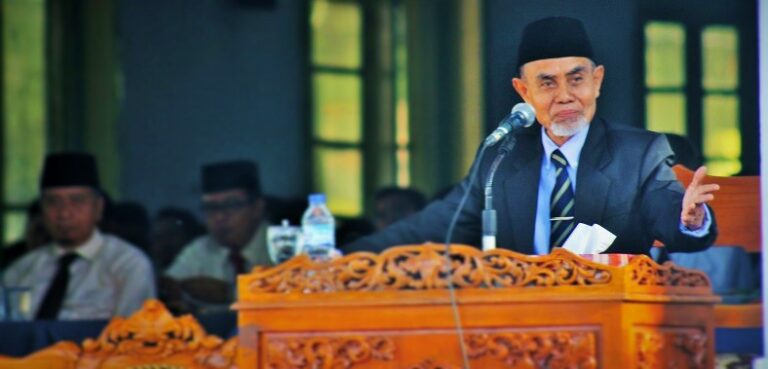 Wahai Generasi Muslim, Perkaya Iman, Perkuat Barisan!