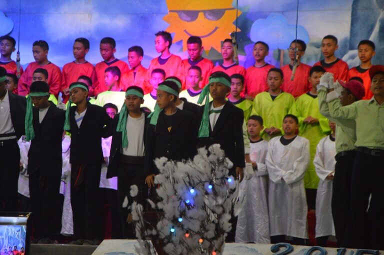 Asrama Syiria Lantai 2 Raih Juara Pertama Vocal Group Antarrayon