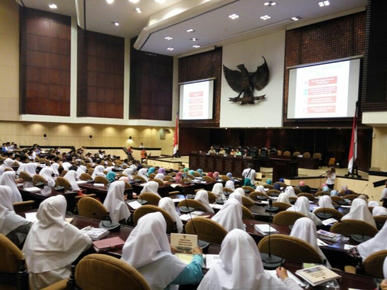Gandeng MPR RI, Gontor Gelar Dialog Kebangsaan dalam Bingkai Acara Peringatan 90 Tahun PMDG