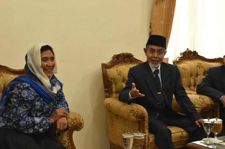Menteri Kelautan dan Perikanan Susi Pudjiastuti Kunjungi Gontor