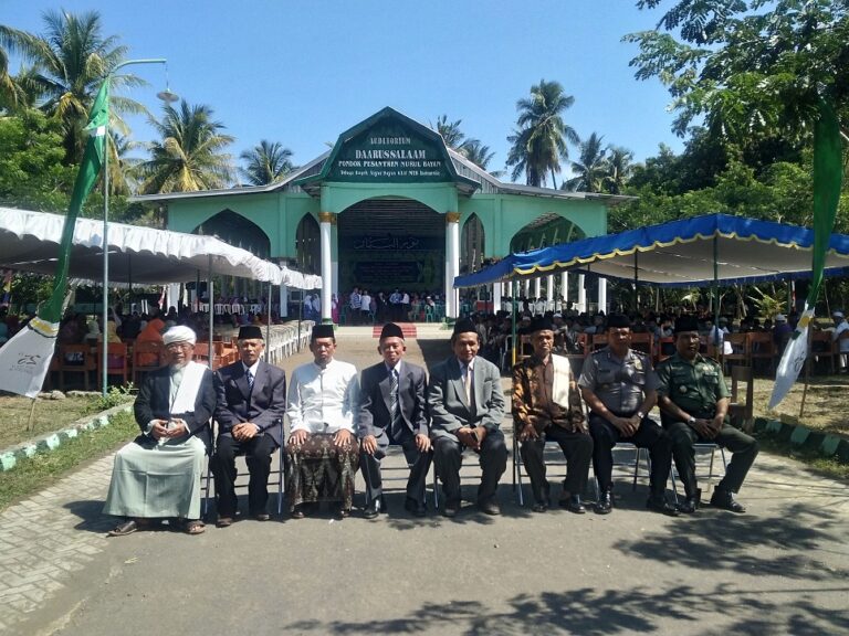K.H. Syamsul Hadi Abdan Kunjungi Pondok Pesantren Alumni di Lombok