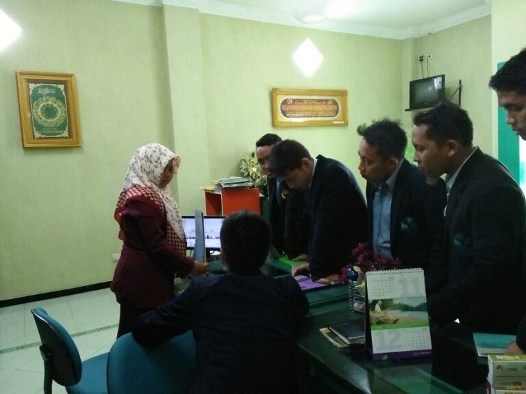 HES Unida Gontor Sambangi KJKS Walaba Kediri