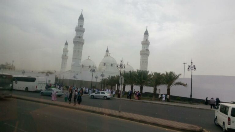Wisata Masjid Quba