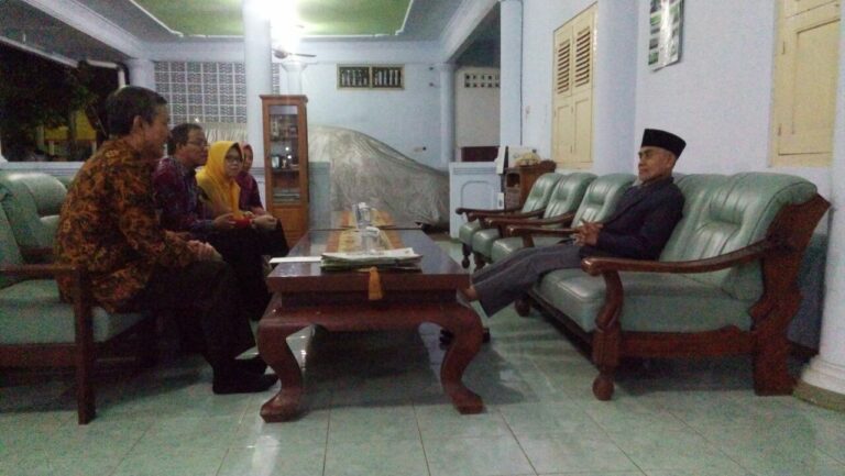 dr. Kohar adakan Silaturrahim dengan Kiai Gontor