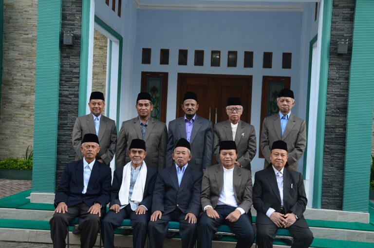10 Anggota Badan Wakaf PMDG Hadiri Sidang ke-80