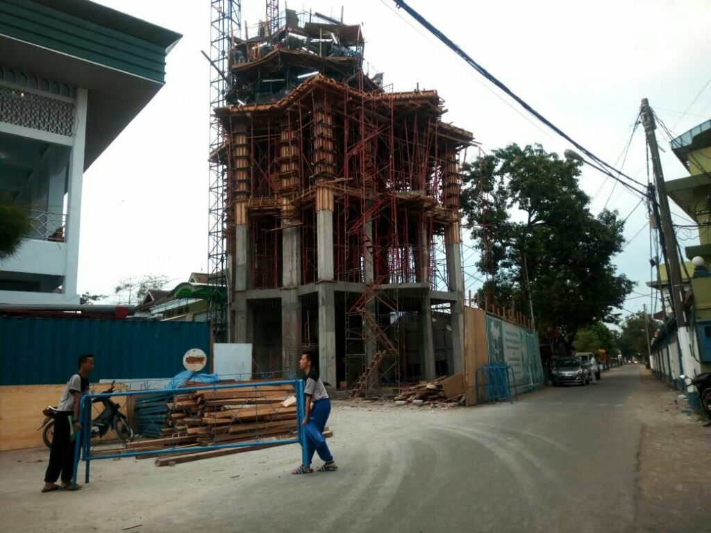 Pembangunan Menara Masjid Jami Update Pondok Modern Darussalam