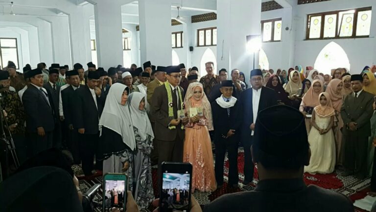 Akad Nikah Alfi Radhia Lilla, Putri KH. Hasan Abdullah Sahal