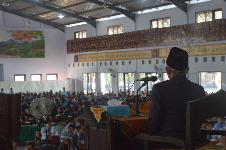 KH. Syamsul Hadi Abdan Isi Acara Persemar di Kediri