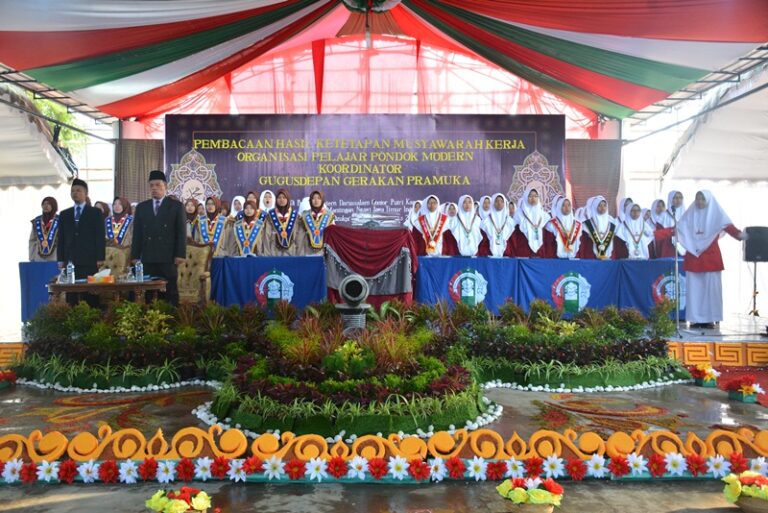 Pembacaan Hasil Ketetapan Musyawarah Kerja OPPM dan Koordinator