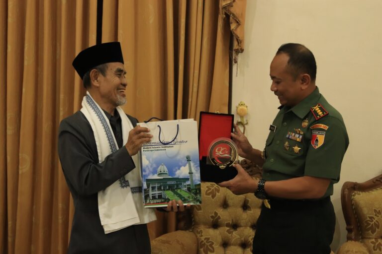 Danrem Adakan Kunjungan Kerja ke Gontor
