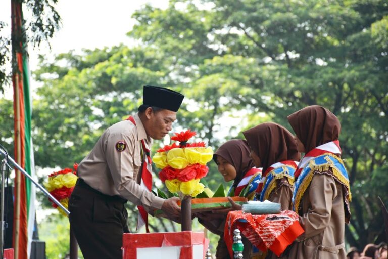 Pembukaan Pramuka : Ciptakan Muslimah Sejati
