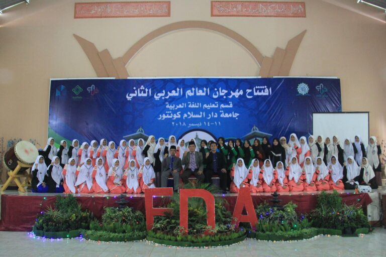 Mempererat Ukhuwah Islamiyah di Festival Dunia Arab UNIDA