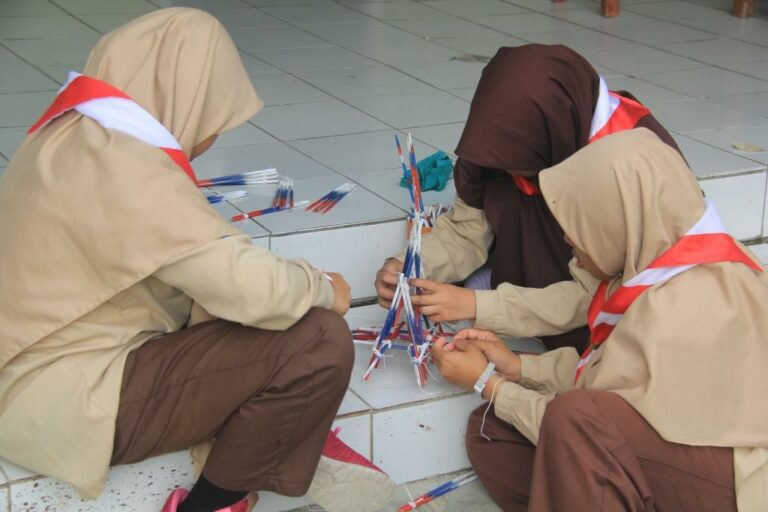 Gontor Putri 3 Awali Ujian Tahriri