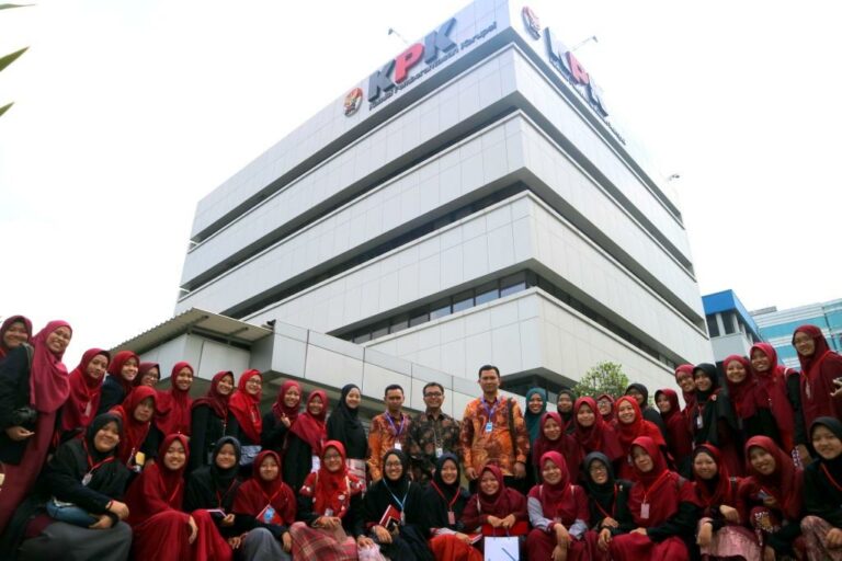 UNIDA GONTOR STUDI AKADEMIK KE JAKARTA