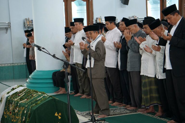 KRONOLOGI WAFATNYA  DRS K.H KAFRAWI RIDWAN, M.A