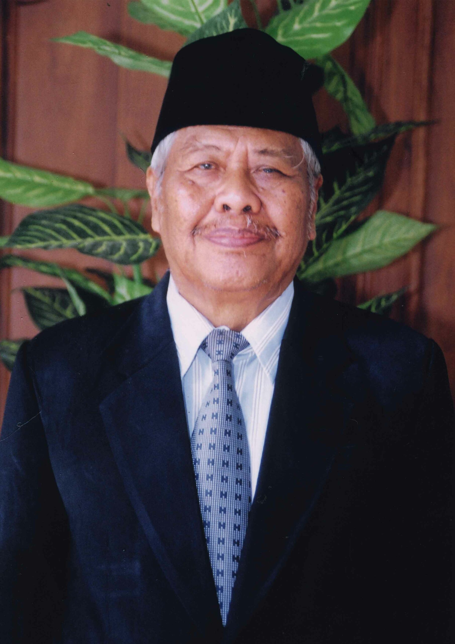 KRONOLOGI WAFATNYA DRS K.H KAFRAWI RIDWAN, M.A - Pondok Modern ...