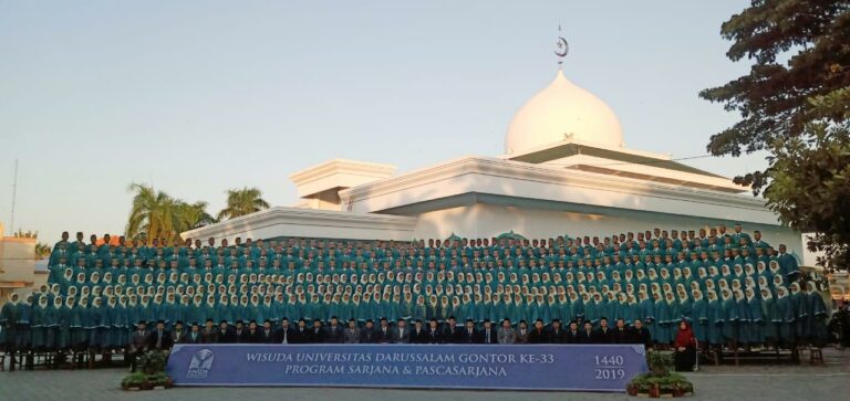 397 Orang Wisudawan Ikuti Perfotoan