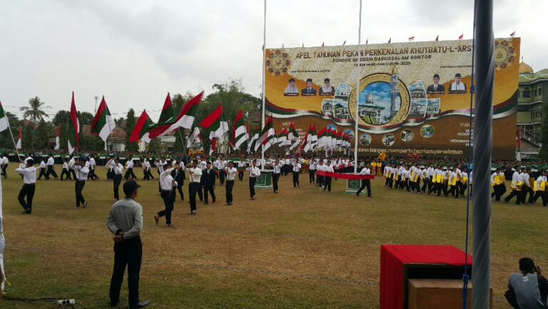 Gladi Resik Perdana Penampilan PKA: Transformasi Nilai Gontor Melalui Kegiatan & Budaya