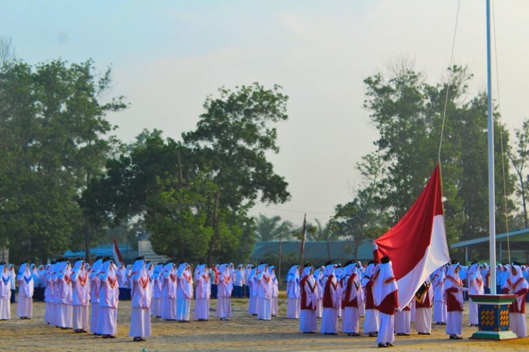 Corak Identitas Muslimah di HUT RI ke-74