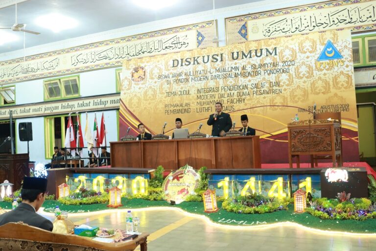 Mencetak Ilmuwan Ulung dari Diskusi Umum Siswa Akhir KMI