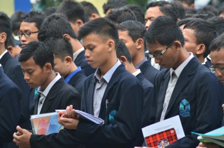 Ujian Tengah Semester Ganjil di Hari Kemerdekaan Republik Indonesia