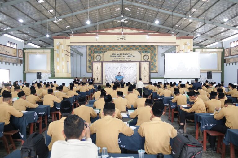 Pembukaan Fathul Kutub PMDG Kampus 3 Dihadiri Kiai Syamsul