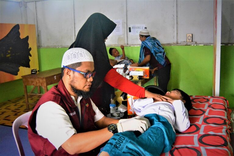 Aplikasi Jiwa Kemasyarakatan, BKSM Adakan Khitanan Massal
