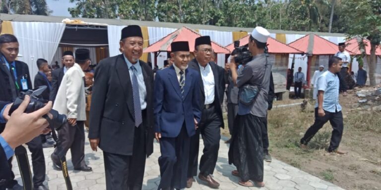 Kiai Hasan Hadiri Milad 25 Tahun PP. Darul Istiqomah, Bondowoso