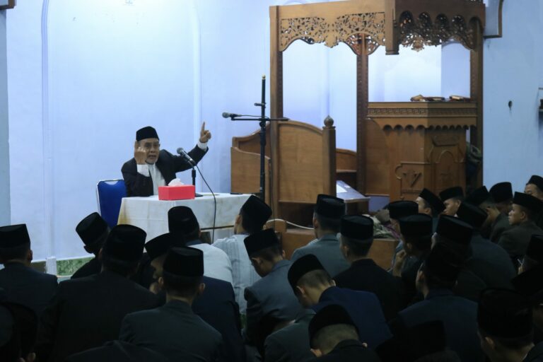 Pondok Berdiri Bersama Kultum Shubuh