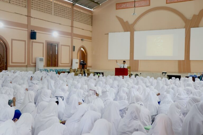 Mengembangkan Potensi Bahasa Kelas 5 di Kasyfu-l-Mu’jam