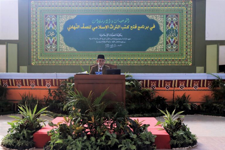 Kiai Hasan Hadiri Pembukaan Fathul Kutub PMDG Putri Kampus 1