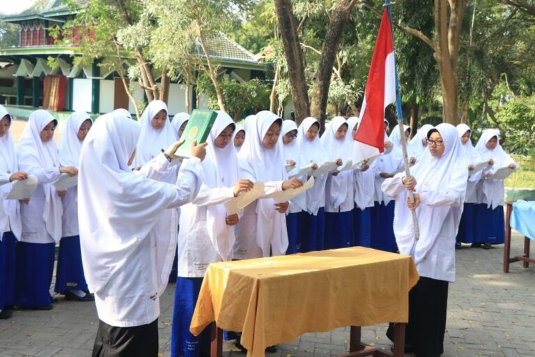 Kaderisasi Melalui Pelantikan Pengurus Rayon