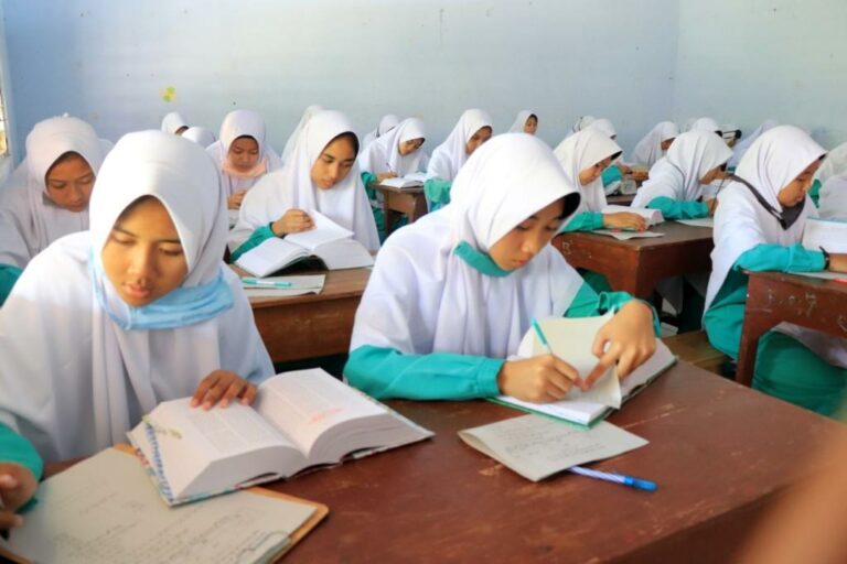 Ulangan Umum; bukti adanya ‘Ujian untuk belajar, bukan belajar untuk ujian’.