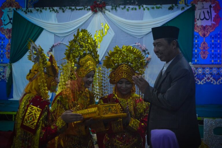 Awali Pengabdian, Extraordinary Solidkan Barisan Guru Baru