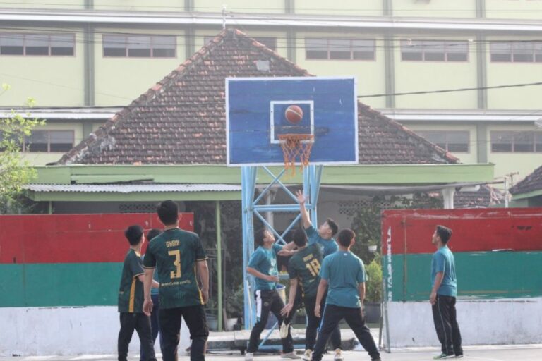 Dema Cup Eratkan Ukhuwwah Islamiyyah Guru-Guru PMDG