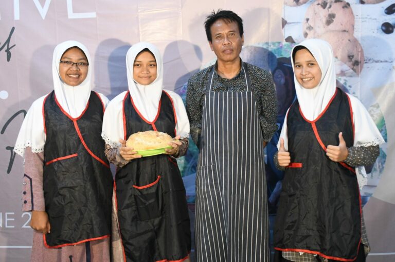 Gontor Kembangkan Bakat Santriwati melalui Master Chef