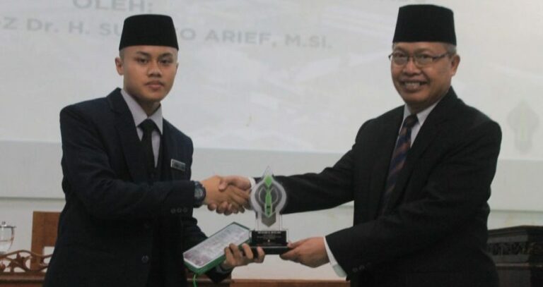 Penataran Manajemen Keorganisasian Sarana Pendidikan Keorganisasian Santri