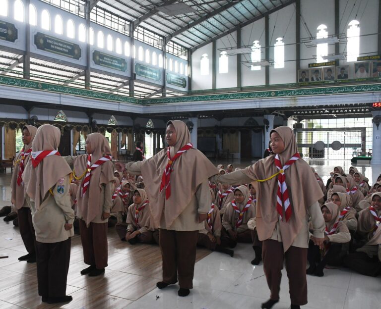 Lomba Senam Antar Rayon Meriahkan Porseni