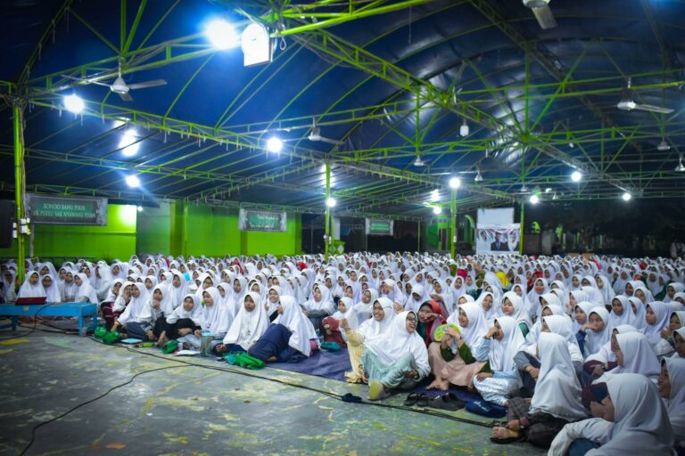 Nonton Bareng G30S PKI, Jangan Lupakan Sejarah!