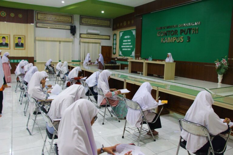 Seleksi Duta Bahasa: Upaya Hadirkan Finalis Jempolan