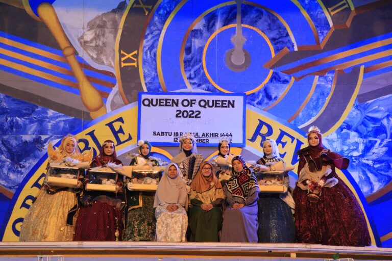 Multitalen, Menawan, Feminin, Itulah Sosok Queen of Queen