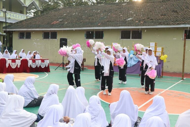 Lanjutkan Perjuangan Trimurti Wujudkan Motto Pondok Berbadan Sehat dengan Pembukaan Klub Olahraga
