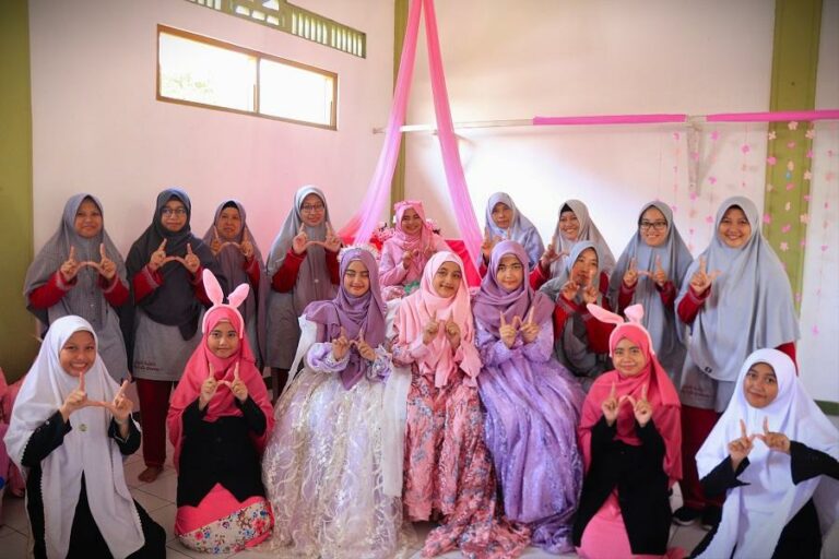Raih Poin Terbesar, Hijaz Juarai Lomba Menghias Kamar