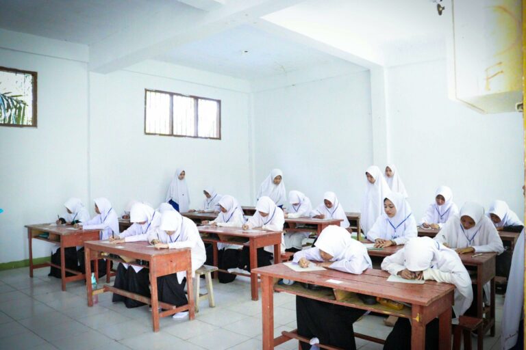 Mujahidah Kecil; Semangat Hadapi Ujian Tulis